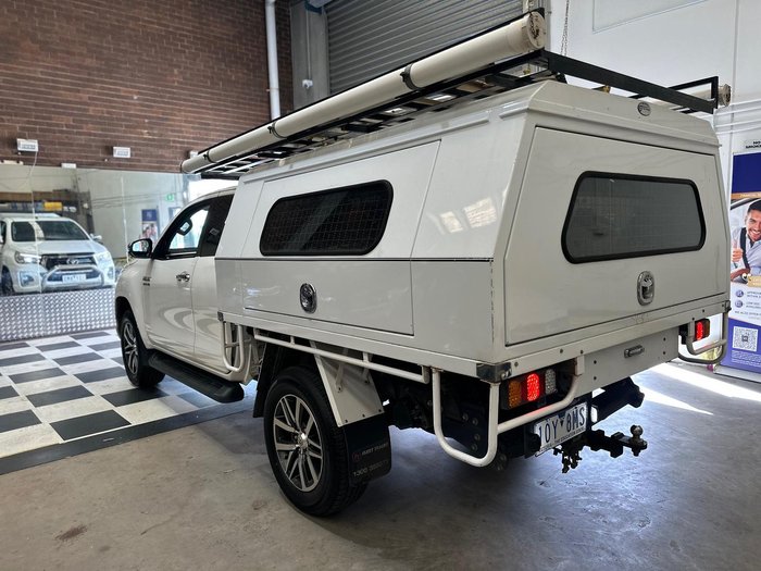 2018 Toyota Hilux SR5 GUN126R 4X4 Dual Range Glacier White