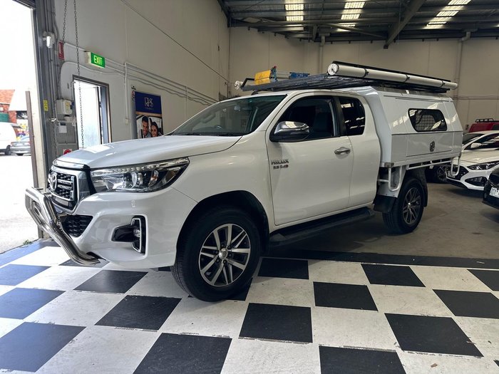 2018 Toyota Hilux SR5 GUN126R 4X4 Dual Range Glacier White