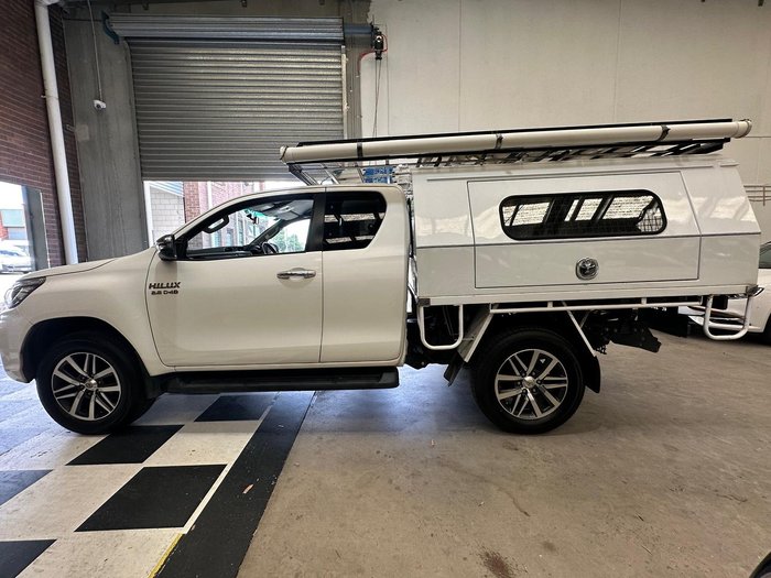 2018 Toyota Hilux SR5 GUN126R 4X4 Dual Range Glacier White