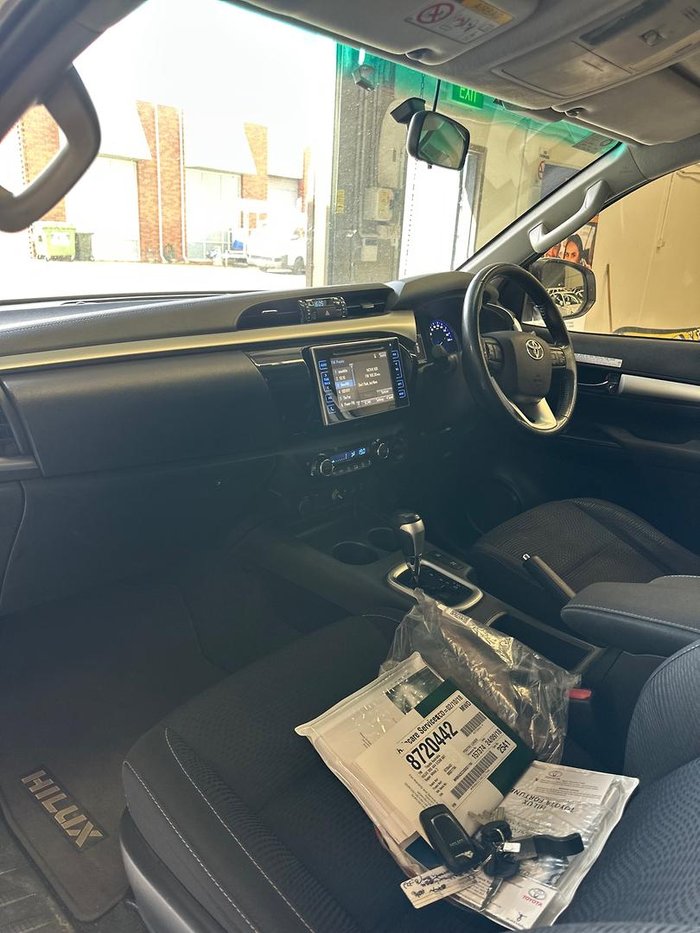 2018 Toyota Hilux SR5 GUN126R 4X4 Dual Range Glacier White