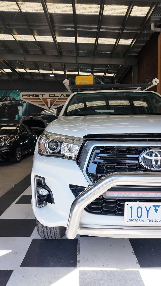 2018 Toyota Hilux SR5 GUN126R 4X4 Dual Range Glacier White