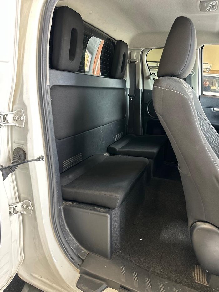 2018 Toyota Hilux SR5 GUN126R 4X4 Dual Range Glacier White