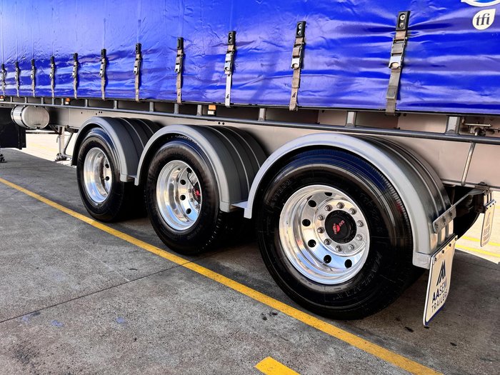 2016 Maxitrans St3 Tri Axle