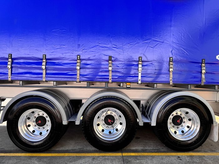 2016 Maxitrans St3 Tri Axle