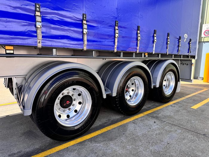 2016 Maxitrans St3 Tri Axle