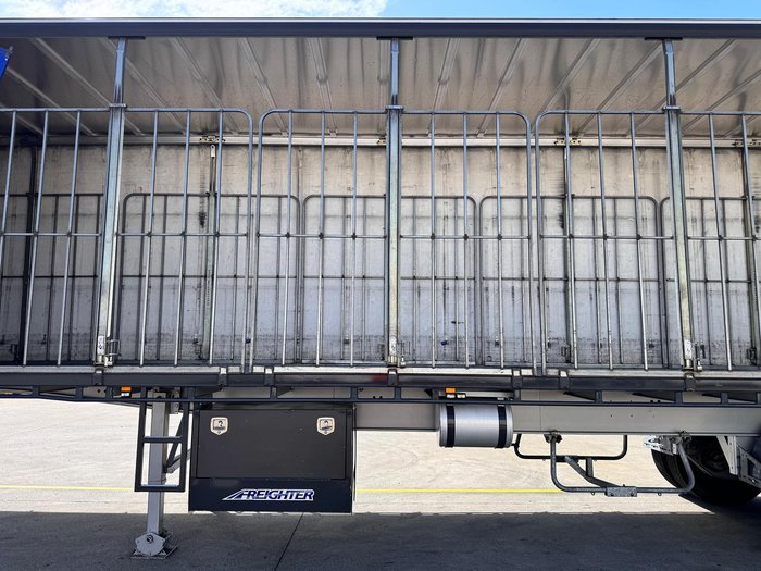 2016 Maxitrans St3 Tri Axle