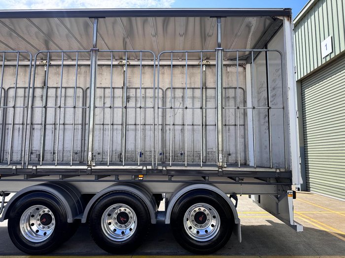 2016 Maxitrans St3 Tri Axle