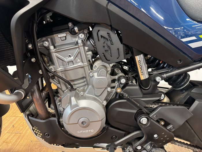 2022 CFMoto 800MT LIMITED EDITION SILVER