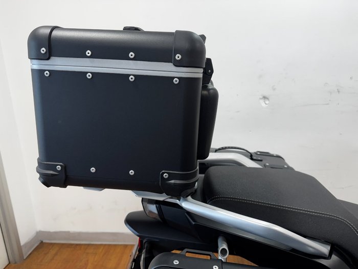 2022 CFMoto 800MT LIMITED EDITION SILVER