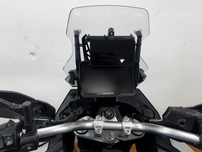 2022 CFMoto 800MT LIMITED EDITION SILVER