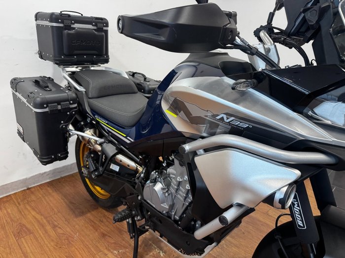 2022 CFMoto 800MT LIMITED EDITION SILVER