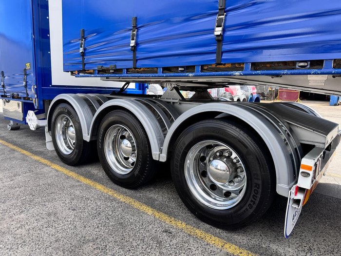 2010 Krueger 32 Pallet Dd