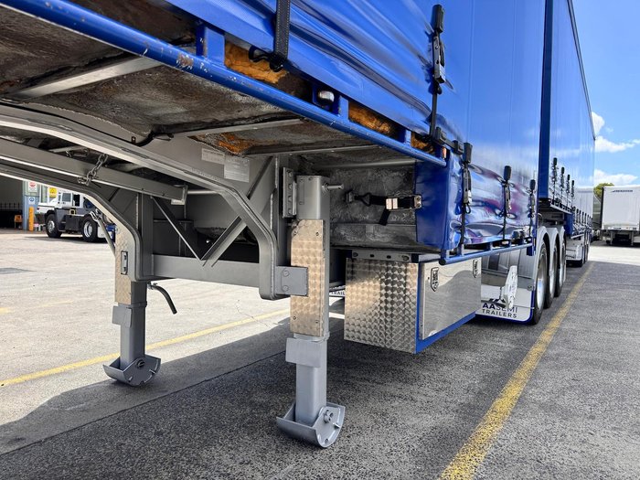 2010 Krueger 32 Pallet Dd