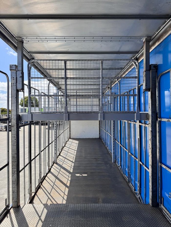 2010 Krueger 32 Pallet Dd