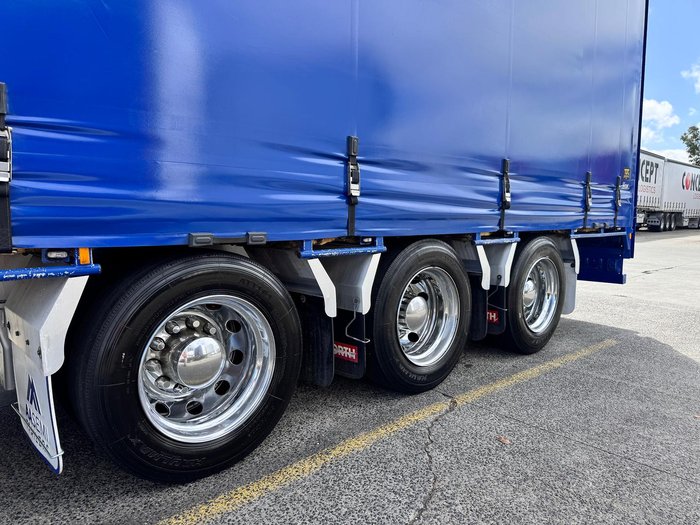 2010 Krueger 32 Pallet Dd