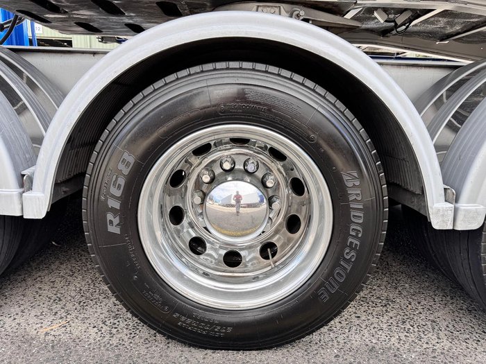 2010 Krueger 32 Pallet Dd