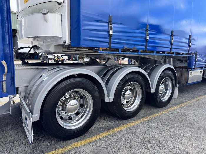 2010 Krueger 32 Pallet Dd