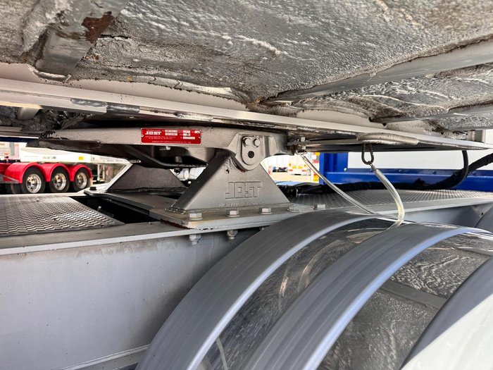 2010 Krueger 32 Pallet Dd