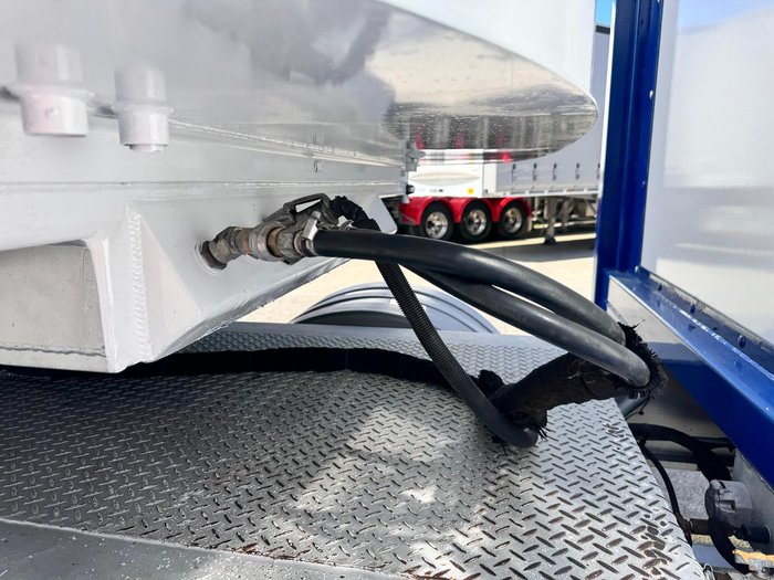 2010 Krueger 32 Pallet Dd