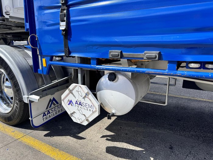 2010 Krueger 32 Pallet Dd