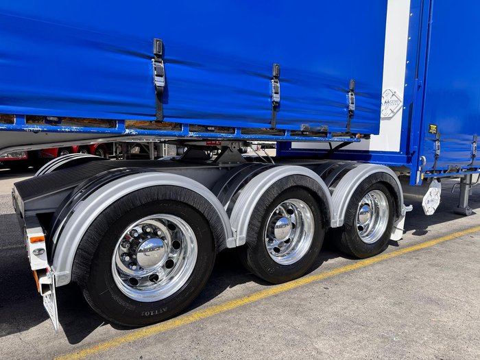 2010 Krueger 32 Pallet Dd