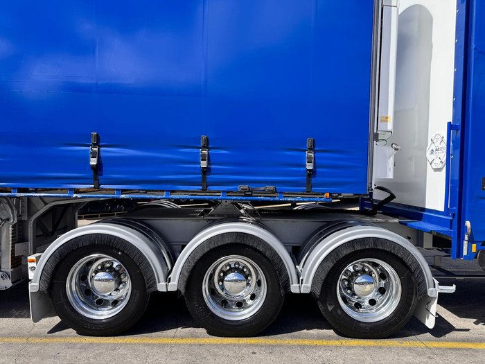 2010 Krueger 32 Pallet Dd