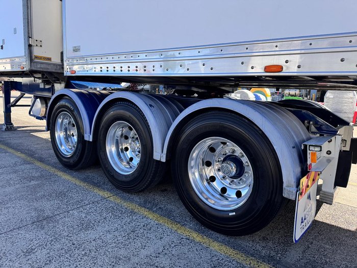 2015 Maxitrans St3 32 Pallet