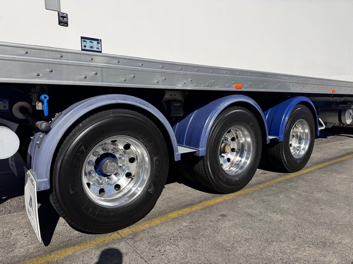 2015 Maxitrans St3 32 Pallet