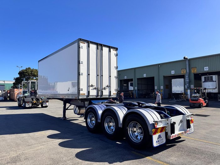 2015 Maxitrans St3 32 Pallet