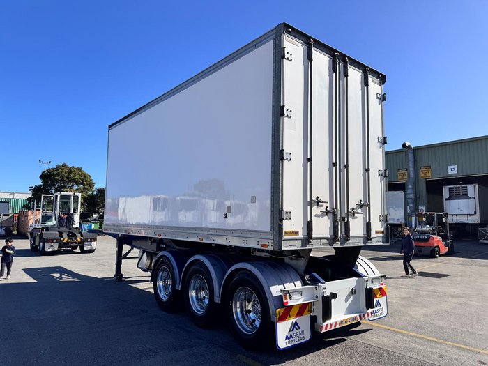 2015 Maxitrans St3 32 Pallet