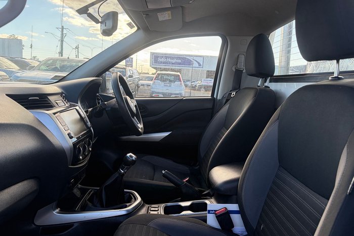 2021 Nissan Navara SL