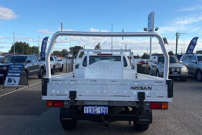 2021 Nissan Navara SL
