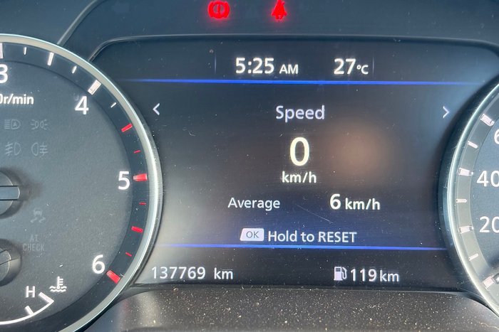 2021 Nissan Navara SL
