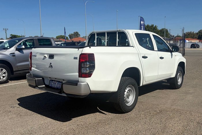 2019 Mitsubishi Triton GLX