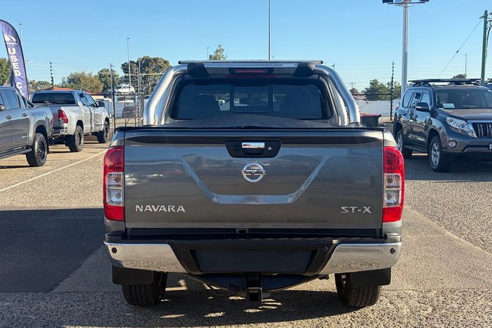 2018 Nissan Navara ST-X