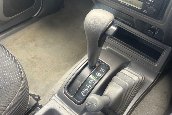 2005 Mitsubishi Triton GLX-R