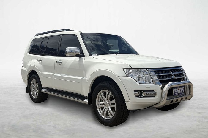 2019 Mitsubishi Pajero GLS
