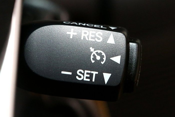 2024 Toyota Landcruiser Workmate