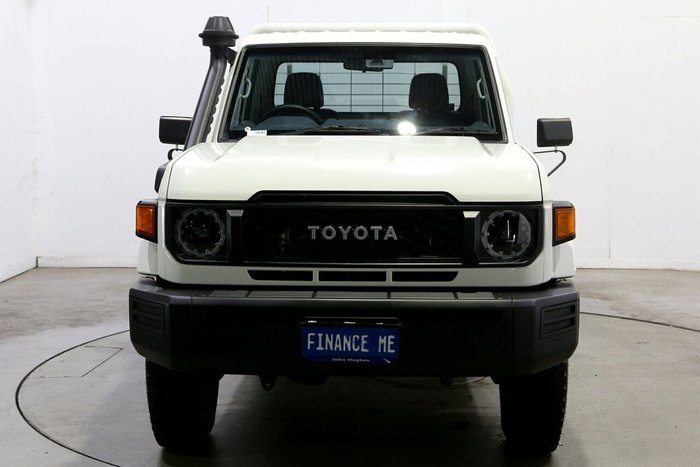 2024 Toyota Landcruiser Workmate