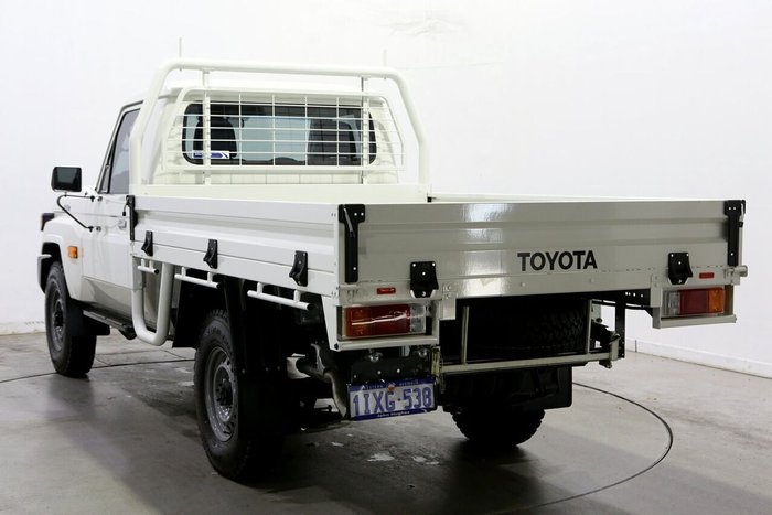 2024 Toyota Landcruiser Workmate