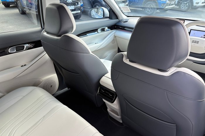 2025 Geely Starray EM-i Inspire