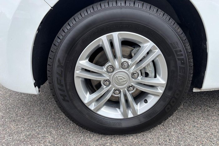 2022 LDV G10 +