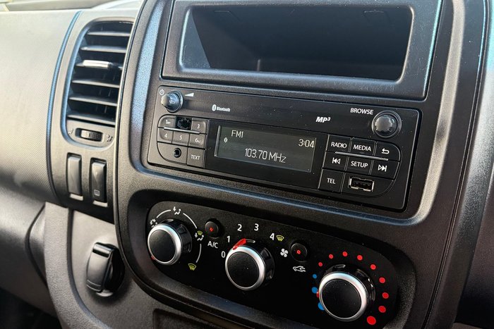 2021 Mitsubishi Express GLX