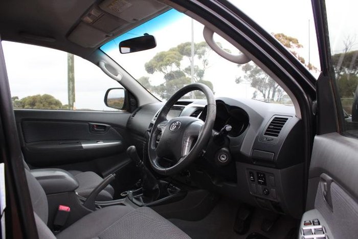 2013 Toyota Hilux SR5