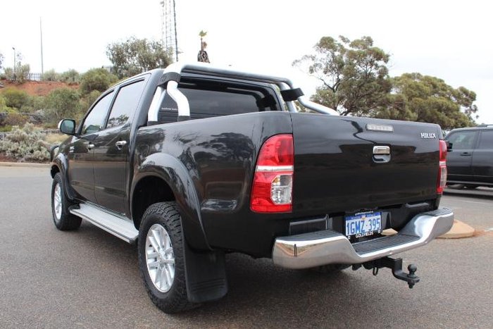 2013 Toyota Hilux SR5