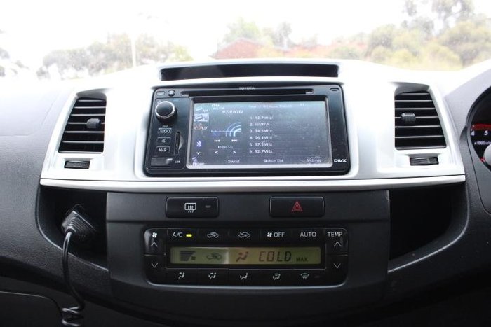 2013 Toyota Hilux SR5