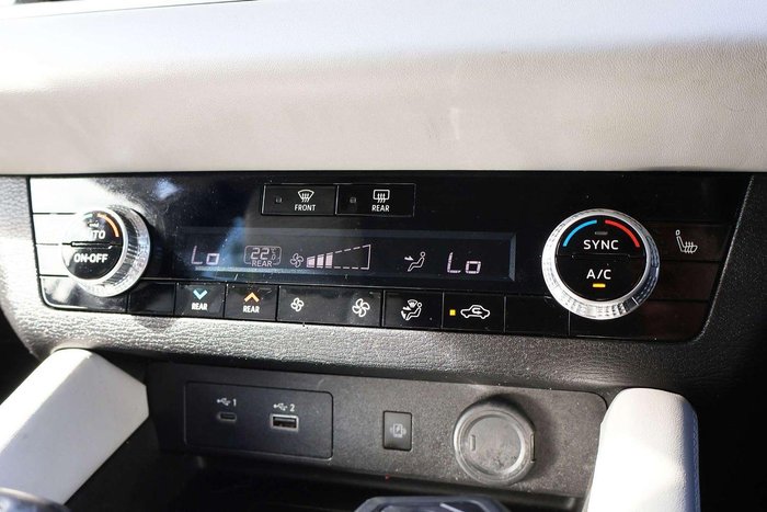 2022 Mitsubishi Outlander Exceed