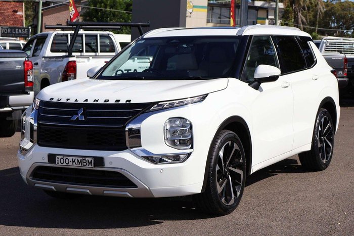 2022 Mitsubishi Outlander Exceed