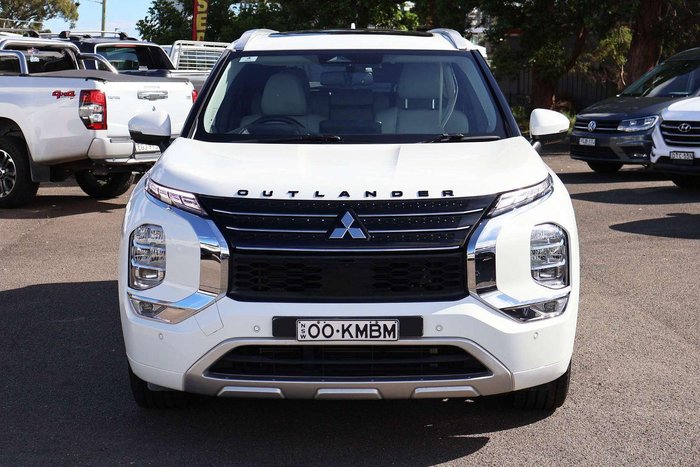 2022 Mitsubishi Outlander Exceed