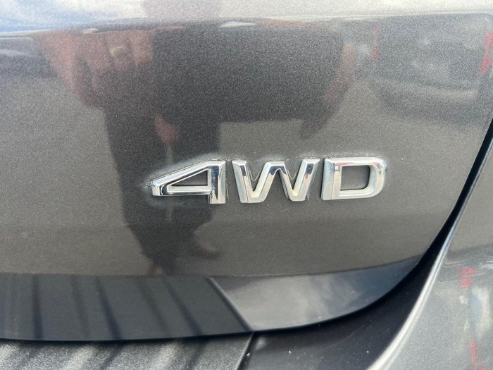 2022 Ford Everest Titanium